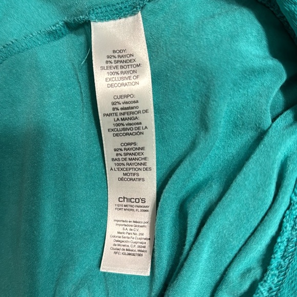 CHICO’S Green Tunic With Crepe Sleeves and Bottom Trim - Picture 7 of 7